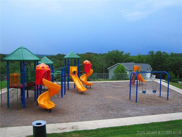 264 Bloomington Dr, Four Seasons, MO 65049 - photo 46