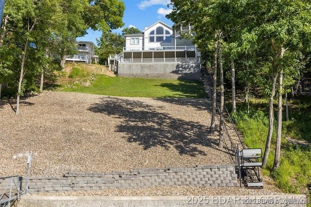 549 Cedar Rd, Lake Ozark, MO 65049 - view of green lawn