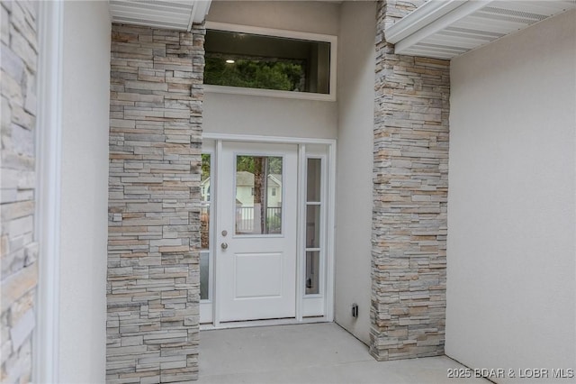 80 Ledgestone Estates Ct, Sunrise Beach, MO 65079 - entrance to property with stone siding and stucco siding