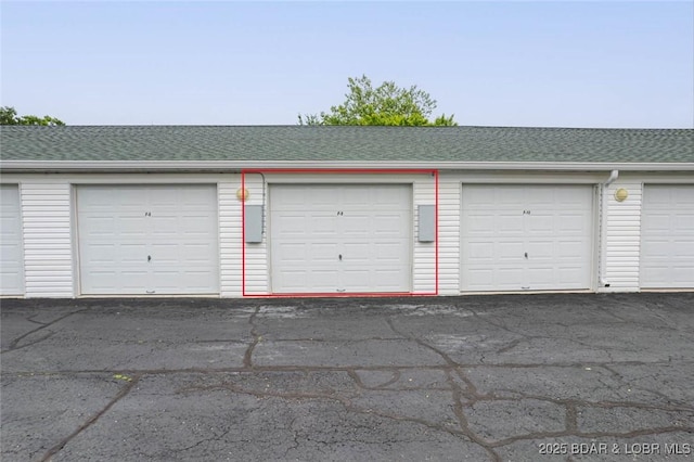 549 Park Place Dr Unit 2D, Kaiser, MO 65047 - view of garage