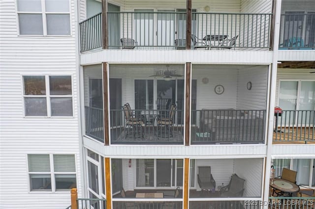 549 Park Place Dr Unit 2D, Kaiser, MO 65047 - back of property featuring a balcony