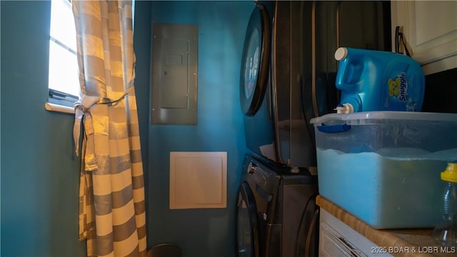 101 Circle Edge Unit 20-3A, Lake Ozark, MO 65049 - utilities with stacked washer / dryer and electric panel