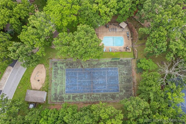 1556 Mockingbird Ln, Osage Beach, MO 65065 - bird's eye view of a pool area