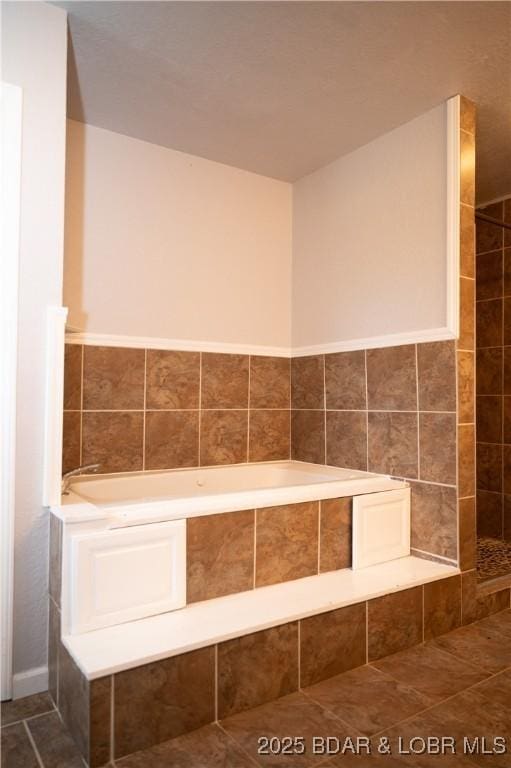 18 Chippewa Dr, Eldon, MO 65026 - full bath featuring a bath and tile patterned flooring