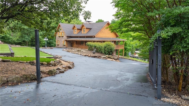 1624 Kays Point Rd, Four Seasons, MO 65049 - view of front of home with a front lawn and driveway