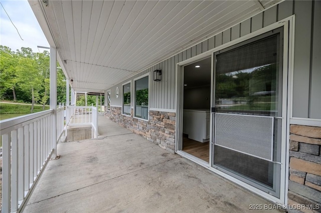 29 Vine St, Edwards, MO 65326 - view of covered porch