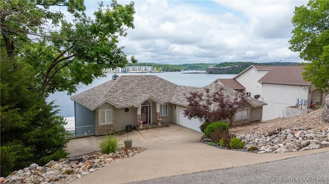 1119 Beacon Pointe Cir, Lake Ozark, MO 65049 - photo 2