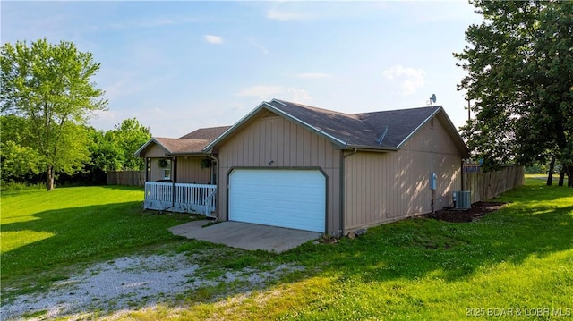 180 Skylark Ln, Linn Creek, MO 65052 - view of property exterior with driveway and a garage
