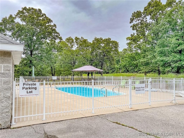 72 Quiet Meadows Dr, Linn Creek, MO 65052 - community pool with a patio area