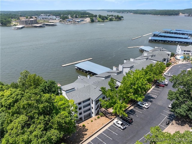 4897 Bridgepointe Dr Unit 141, Osage Beach, MO 65065 - bird's eye view of a large body of water