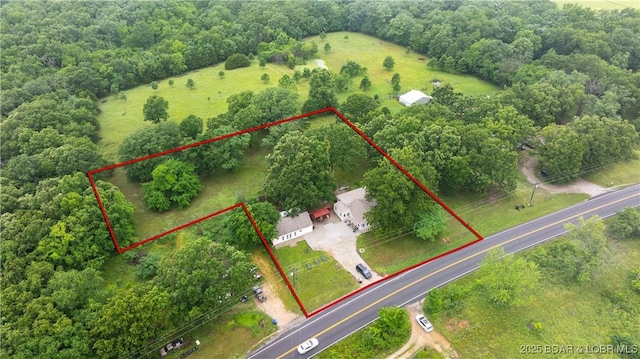 407 State Highway 73, Macks Creek, MO 65786 - aerial view of property and surrounding area featuring property boundaries highlighted