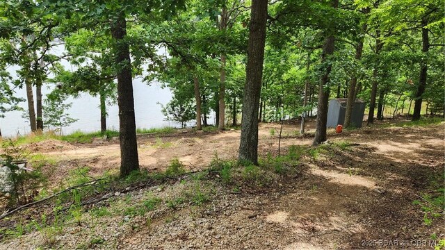 271 Racetrack Cir, Linn Creek, MO 65052