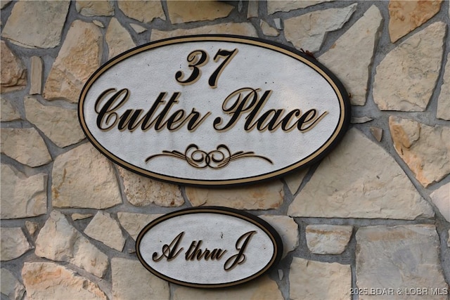 37 Cutter Pl Unit D, Osage Beach, MO 65065 - view of community sign