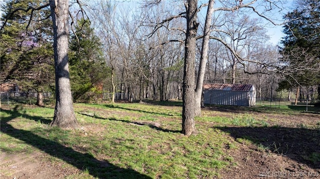 462 Lakeview Dr, Camdenton, MO 65020 - view of yard with a storage shed