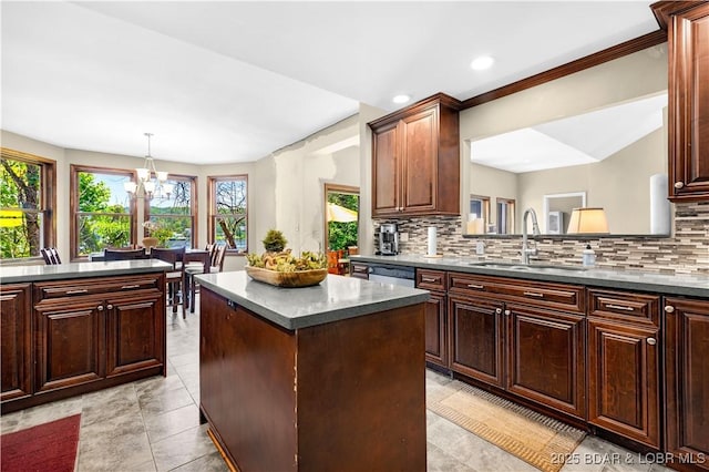 164 Get A Way Ln, Camdenton, MO 65020 - kitchen featuring a center island, plenty of natural light, backsplash, and recessed lighting