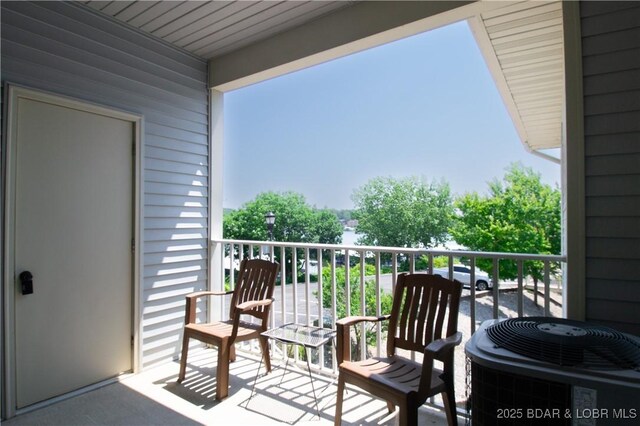 418 Regatta Bay Dr Unit 4A, Lake Ozark, MO 65049 - view of balcony