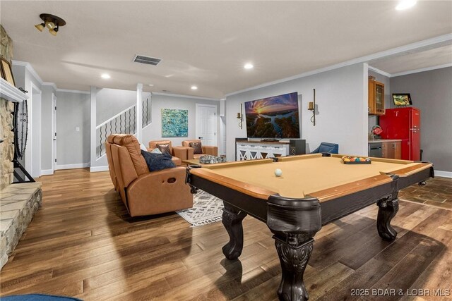 7 Lost Spike Ct, Camdenton, MO 65020 - recreation room with crown molding, recessed lighting, wood finished floors, and pool table