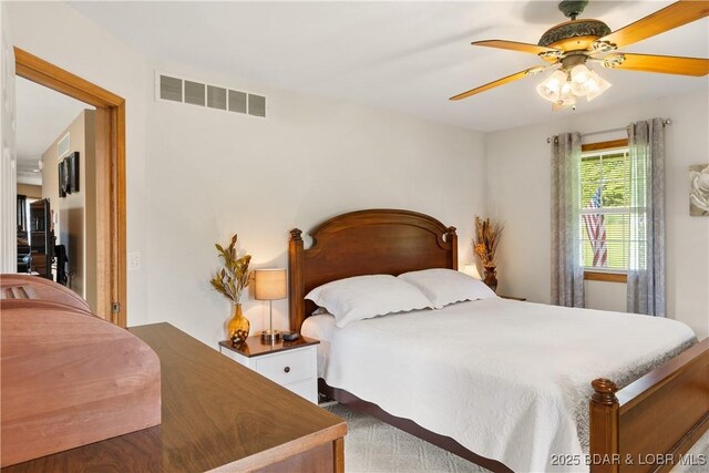 2326 Willow Creek Rd, Camdenton, MO 65020 - bedroom with a ceiling fan