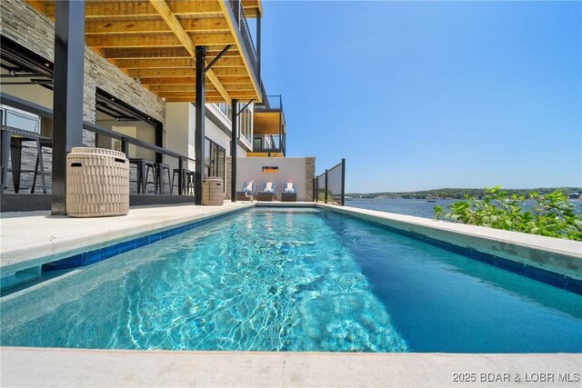 96 Palisades Yacht Club Dr, Lake Ozark, MO 65049