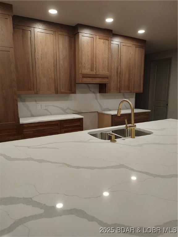 5 Antler Pt, Linn Creek, MO 65052 - photo 9