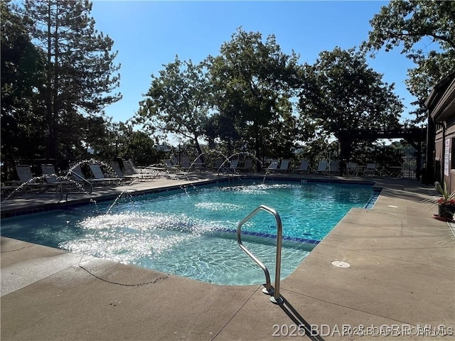 5940 Baydy Peak Rd Unit 1232, Osage Beach, MO 65065 - community pool with a patio
