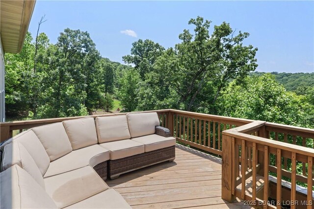 105 Lancelot Ct, Camdenton, MO 65020 - photo 9