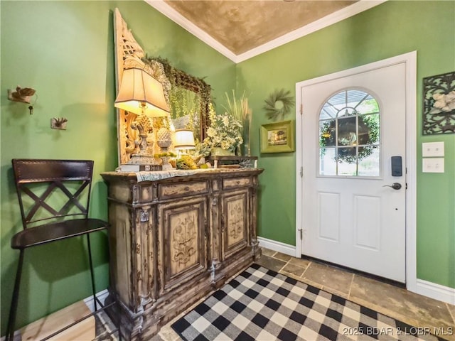 172 Highland Pkwy, Camdenton, MO 65020 - entryway with crown molding and baseboards