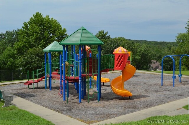 1778 Country Club Dr, Lake Ozark, MO 65049 - view of community play area