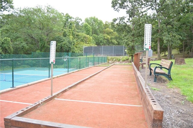 1778 Country Club Dr, Lake Ozark, MO 65049 - view of tennis court