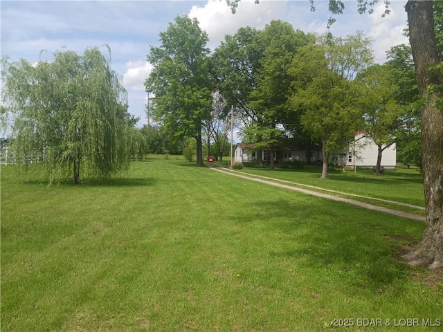 4102 E 32nd St, Sedalia, MO 65301 - photo 1