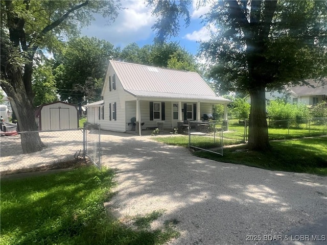 206 Oak St S, Versailles, MO 65084 - photo 1