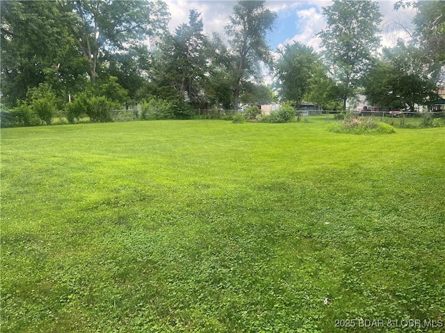 206 Oak St S, Versailles, MO 65084 - photo 4