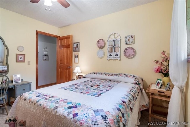 28 Wood River Rd, Lake Ozark, MO 65049 - carpeted bedroom featuring a ceiling fan and a textured ceiling