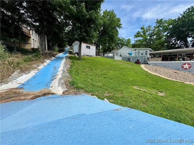 27638 Golden Point Ln, Barnett, MO 65011 - view of grassy yard