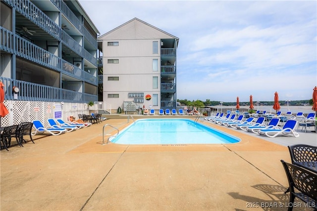 1442 Nichols Rd Unit D301, Osage Beach, MO 65065 - community pool with a patio area