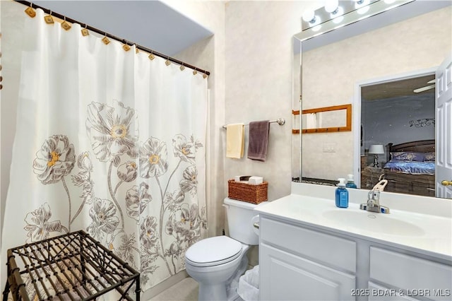 5450 Christopher Ln Unit 211, Osage Beach, MO 65065 - ensuite bathroom featuring vanity and a shower with curtain