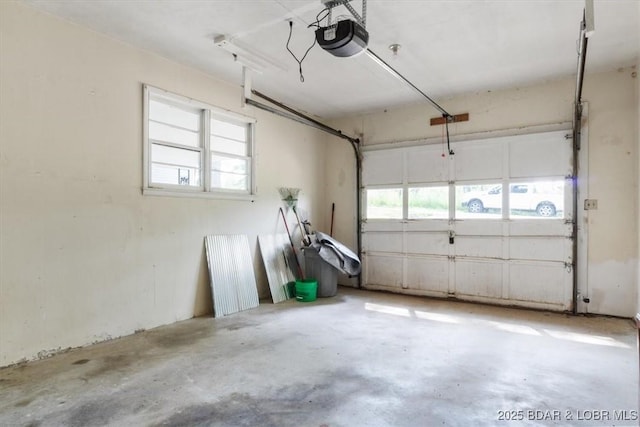 43 Bob White Ln, Lake Ozark, MO 65049 - garage with a garage door opener