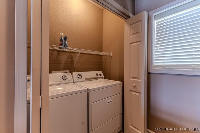 730 Flame Dr Unit 3C, Camdenton, MO 65020 - laundry area featuring washing machine and dryer and a textured wall