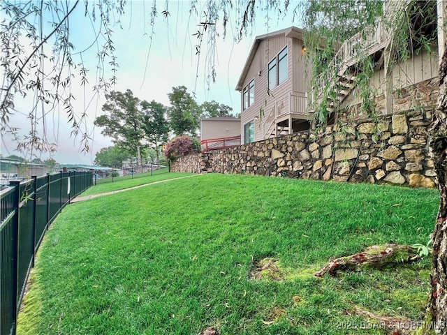 158 Oak Manor Cir, Sunrise Beach, MO 65079 - view of yard