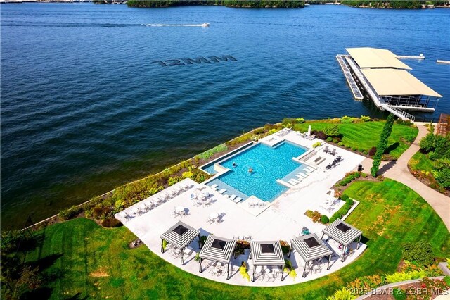 166 Captiva Dr Unit 8B, Sunrise Beach, MO 65079 - photo 40