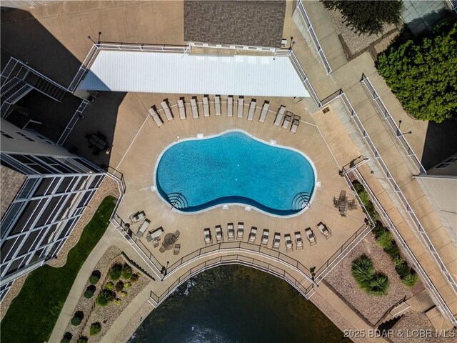 18136 Millstone Cove Rd Unit 136, Gravois Mills, MO 65037 - aerial view of a pool