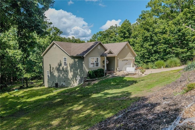 1170 San Jose Dr, Osage Beach, MO 65065 - ranch-style home with a garage and a front lawn