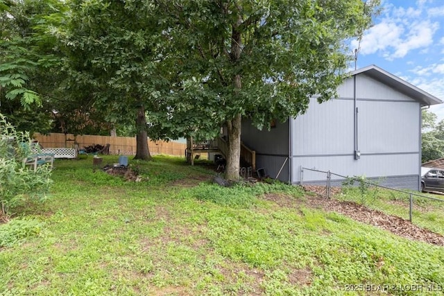 250 De Young Dr, Climax Springs, MO 65324 - view of yard featuring an outdoor structure