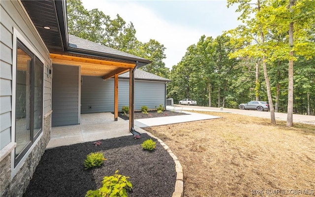 370 Via Appia Dr, Sunrise Beach, MO 65079 - view of yard featuring a patio area