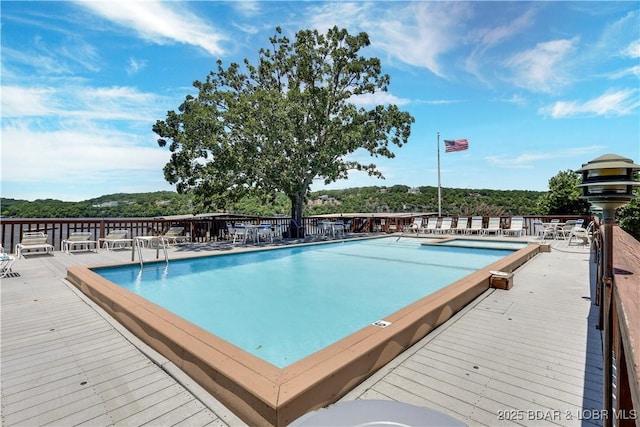6620 Weston Point Dr Unit F4, Osage Beach, MO 65065 - view of swimming pool
