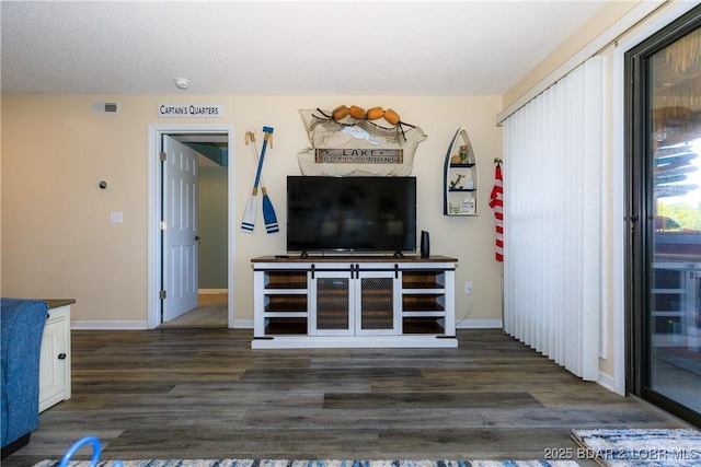 23 Willow Ridge Pt Unit 2B, Lake Ozark, MO 65049 - living area featuring dark wood finished floors