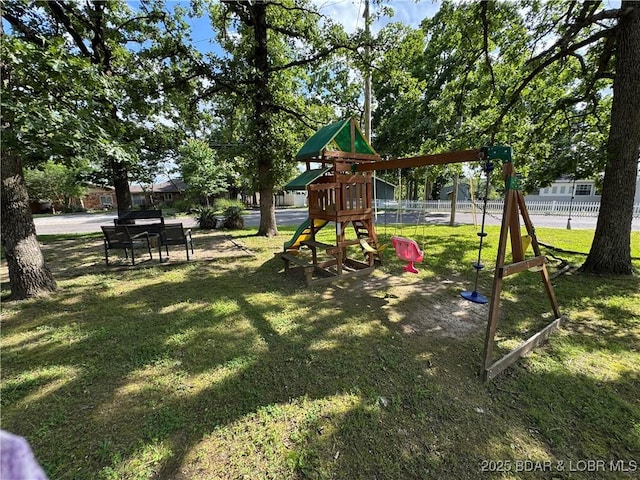 712 Passover Rd, Osage Beach, MO 65065 - view of play area