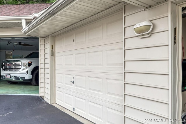 562 Hyd A Way Rd Unit 3F, Camdenton, MO 65020 - garage featuring driveway