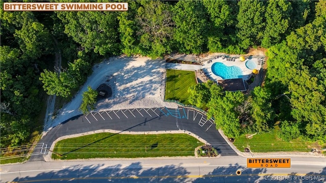 146 Tree Top Dr Unit 8, Four Seasons, MO 65049 - bird's eye view of a pool