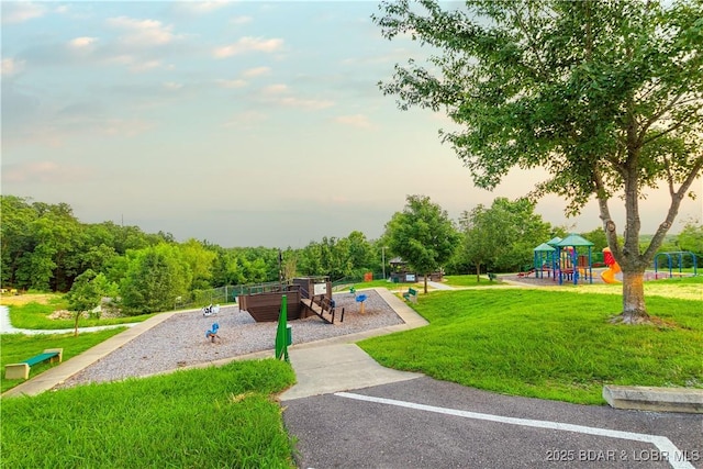 146 Tree Top Dr Unit 8, Four Seasons, MO 65049 - view of community with a yard